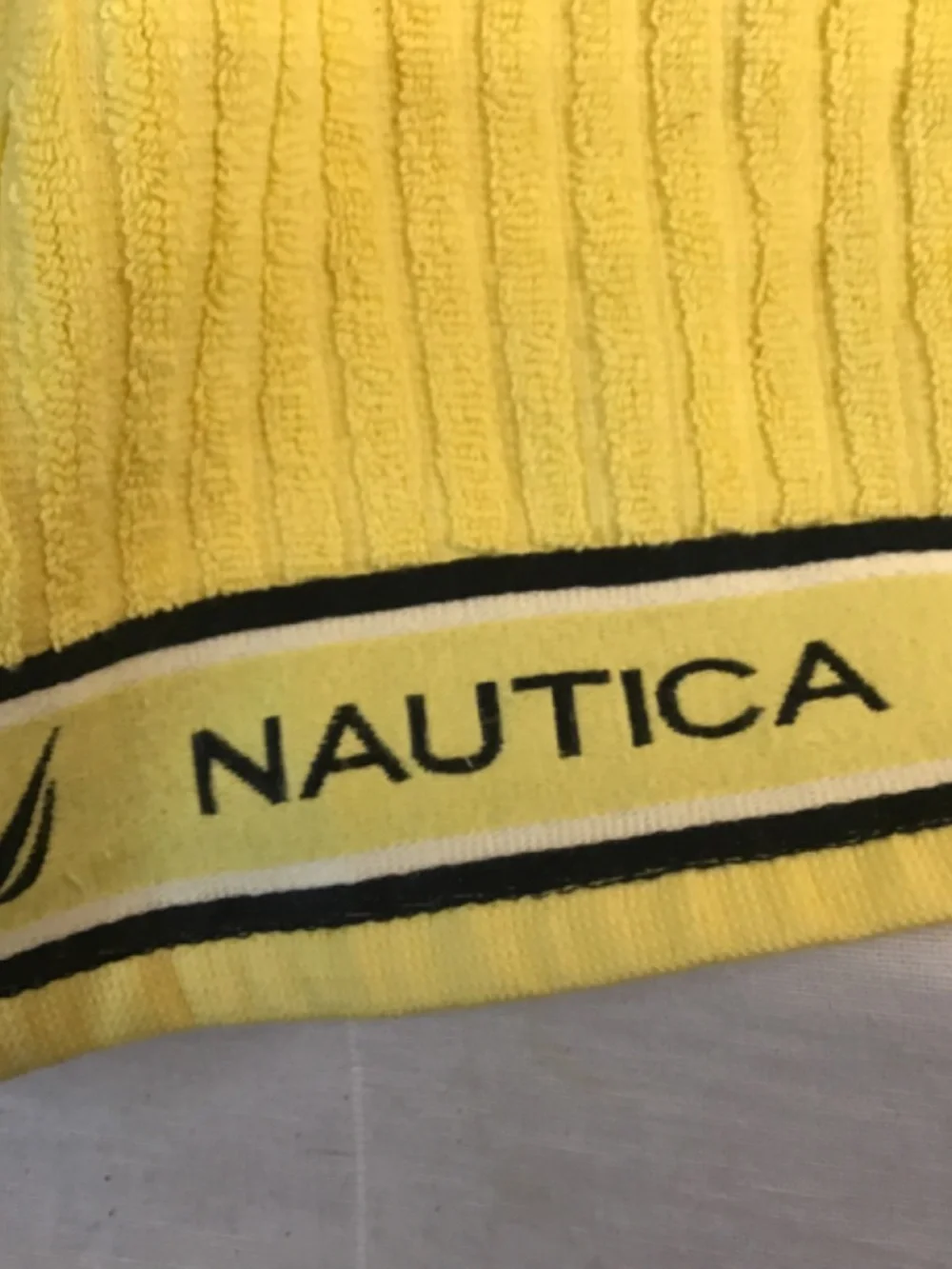 Vintage NWOT Nautica 26x51 Yellow Ribbed Terry Cloth Bath Towel